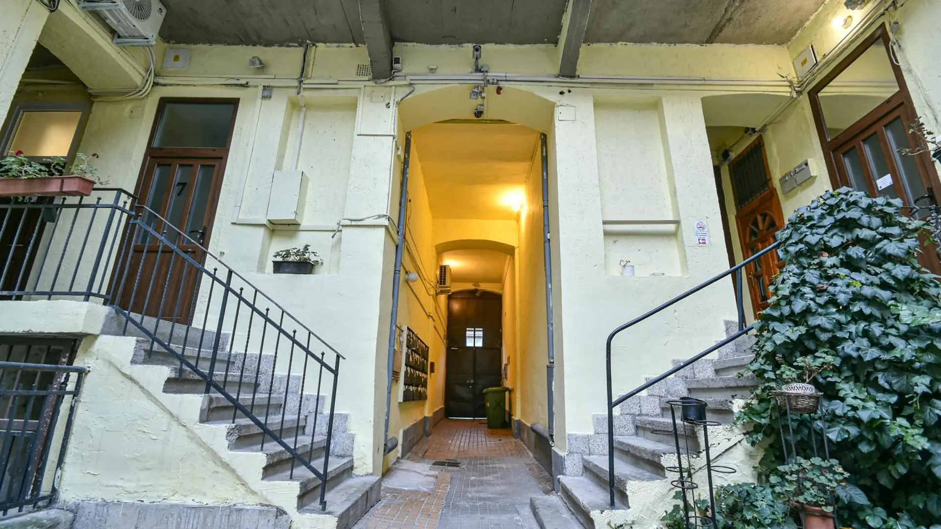 Peaceful Soho Apartment Budapest