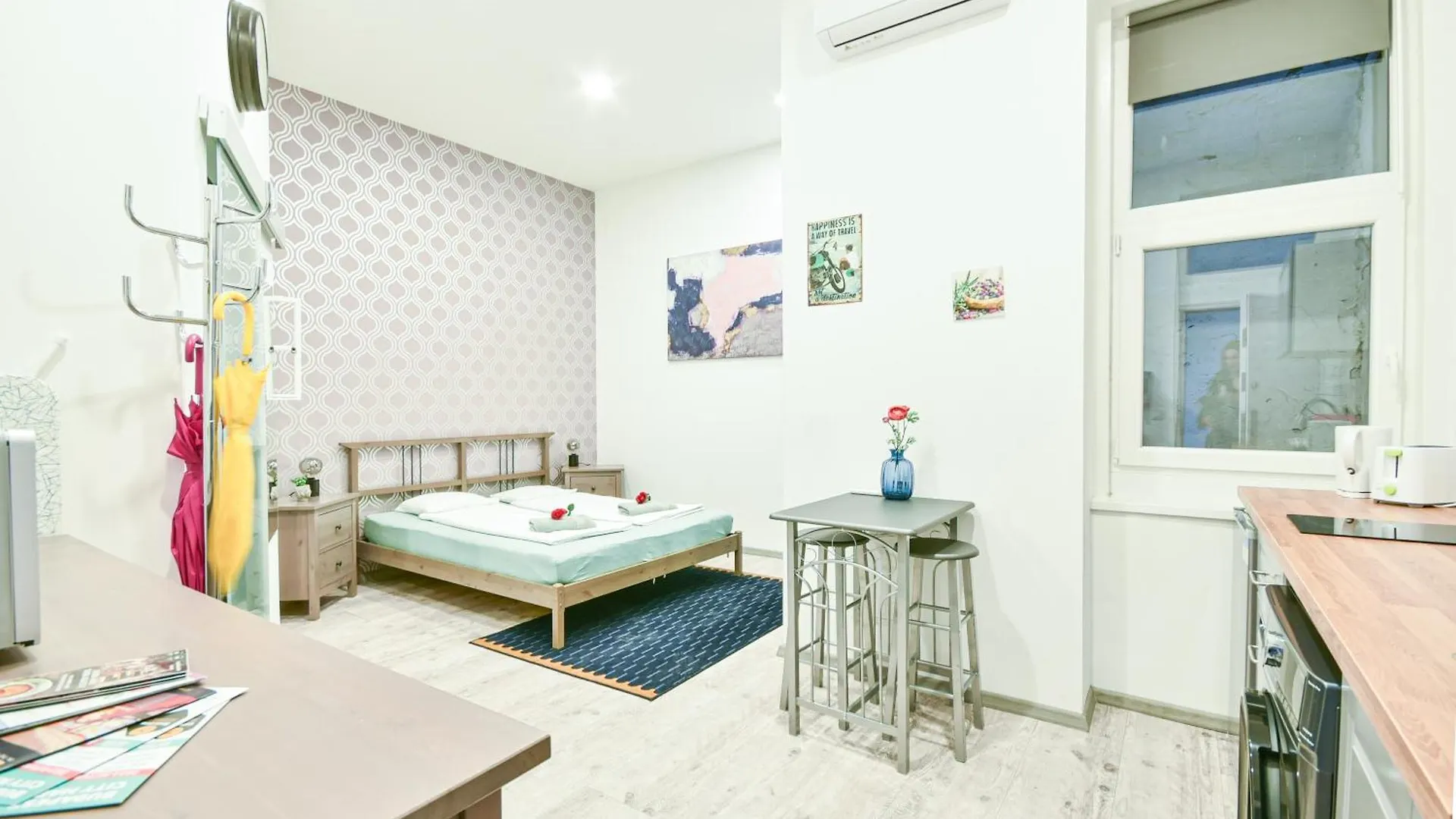 Peaceful Soho Apartment Budapest