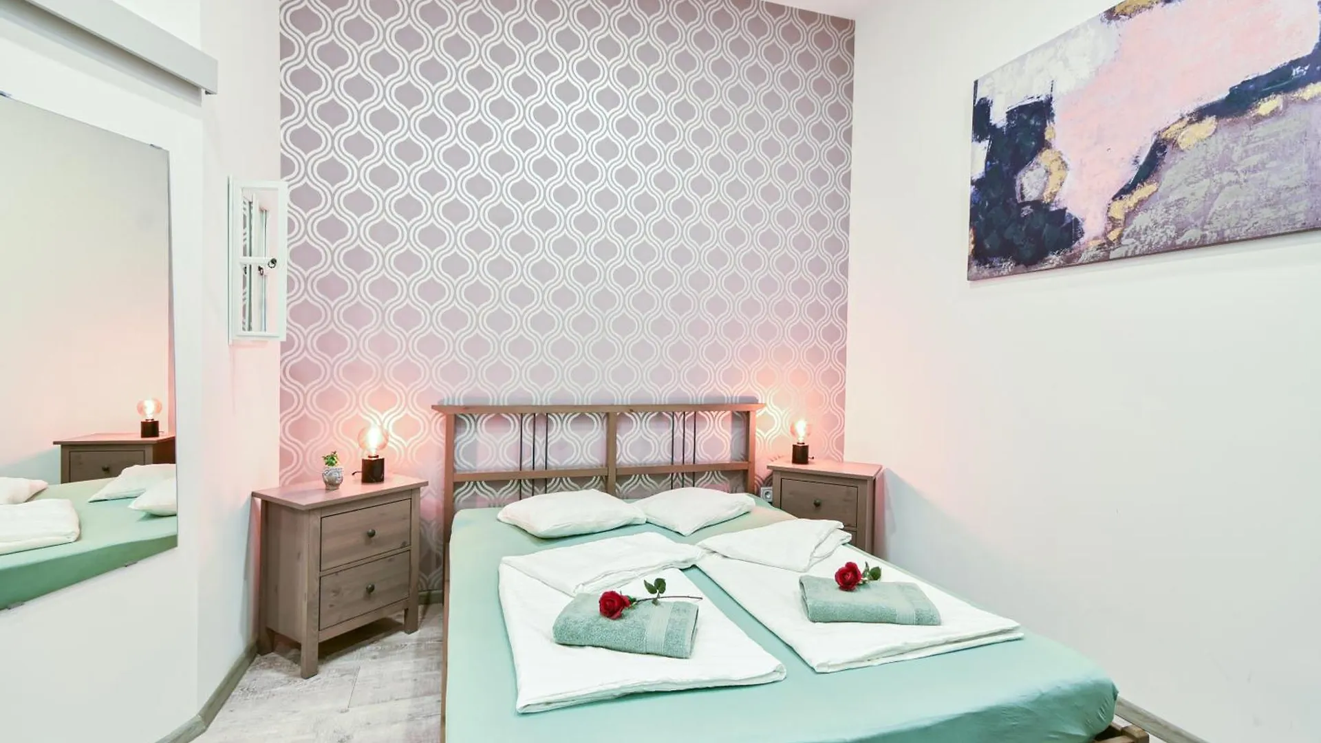 Peaceful Soho Apartment Budapest 0*,